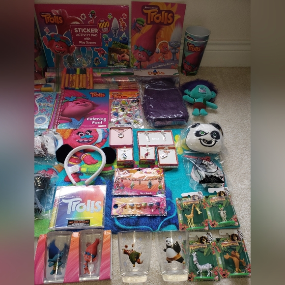 DreamWorks Toys and Crafts Bundle - Picture 5 of 13